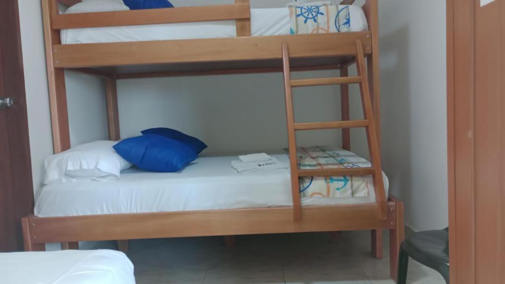 Hostal Kumbaya Santa Marta  Exteriör bild